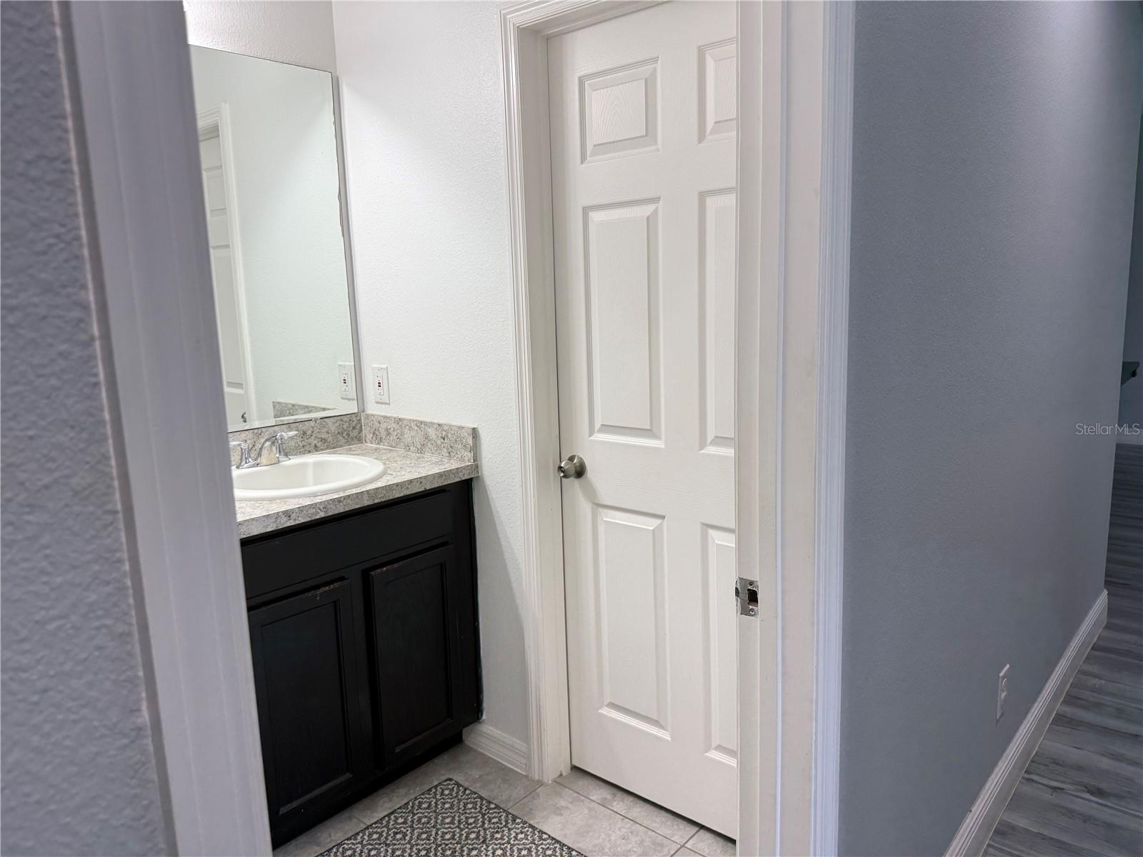 2600 Wadeview Loop