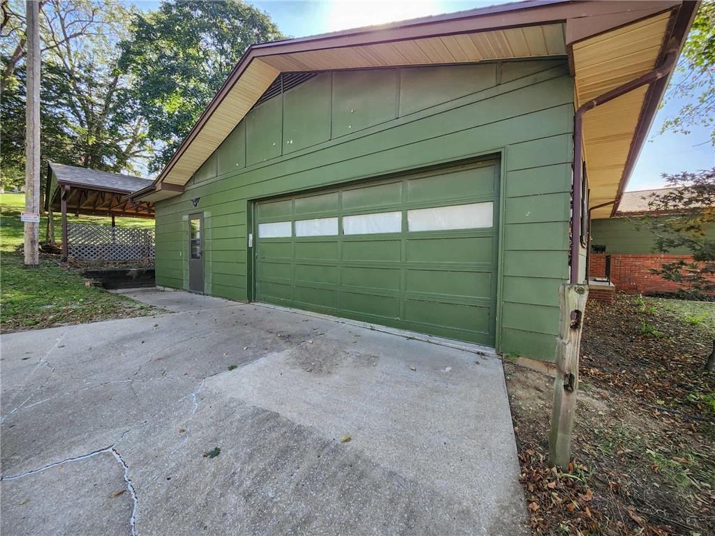 6525 King Hill Avenue