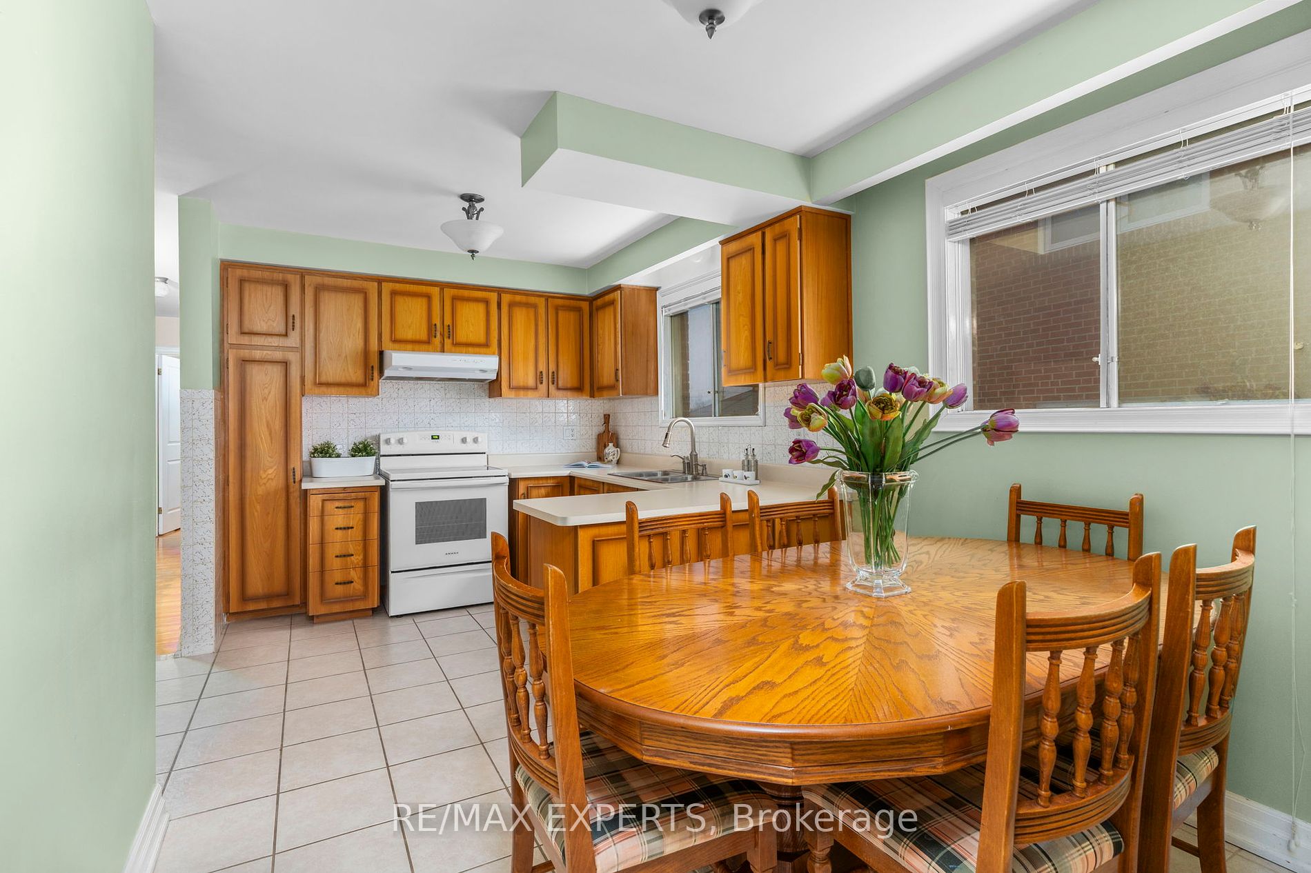40 Benrubin Dr