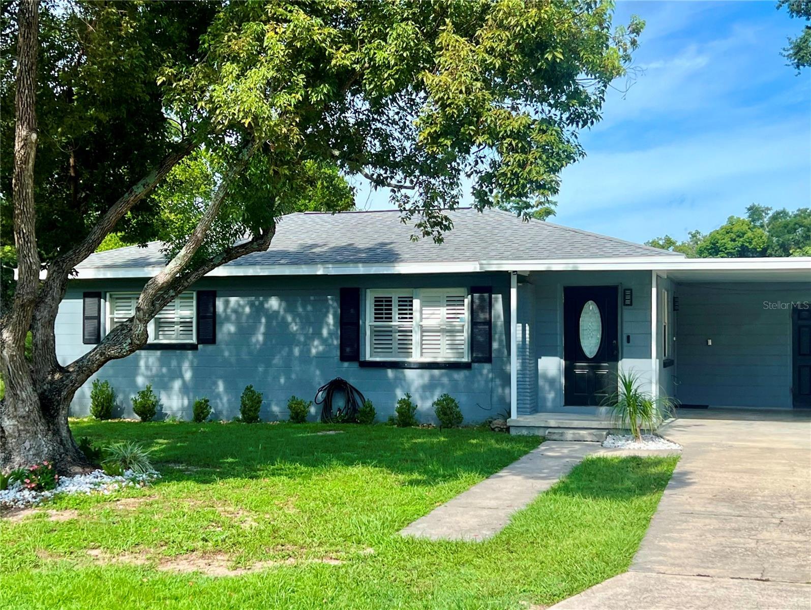 One or more photo(s) has been virtually staged. Welcome to 235 S Itasca Ave in Lake Alfred, Florida! Sellers are willing to contribute $2,500 toward buyer closing costs! The home has been updated to include modern features and touches, as well as a 2022 roof and 2023 vinyl fence! Tile floors flow through the living room, kitchen, hallway and bathroom. Solid flooring throughout, no carpet in any room of the home. The remodeled bathroom offers a resort-like feel! The 0.29 acre property provides ample space in the front and backyard. The home is located on a street with only five other driveways and provides a low traffic area for playing in the front yard. The backyard is large enough to install a pool, garden, chipping and putting area or many other possibilities if desired. A two car detached garage on the property allows for many options for a mechanic, auto body painter, vehicle tinter, woodworker, etc. No HOA, so bring your toys! Centrally located between Tampa and Orlando! There are cameras on the property. Buyer and/or Buyer's Agent are responsible for verifying square footage, room measurements, zoning and all other details. Schedule a tour of this home today!