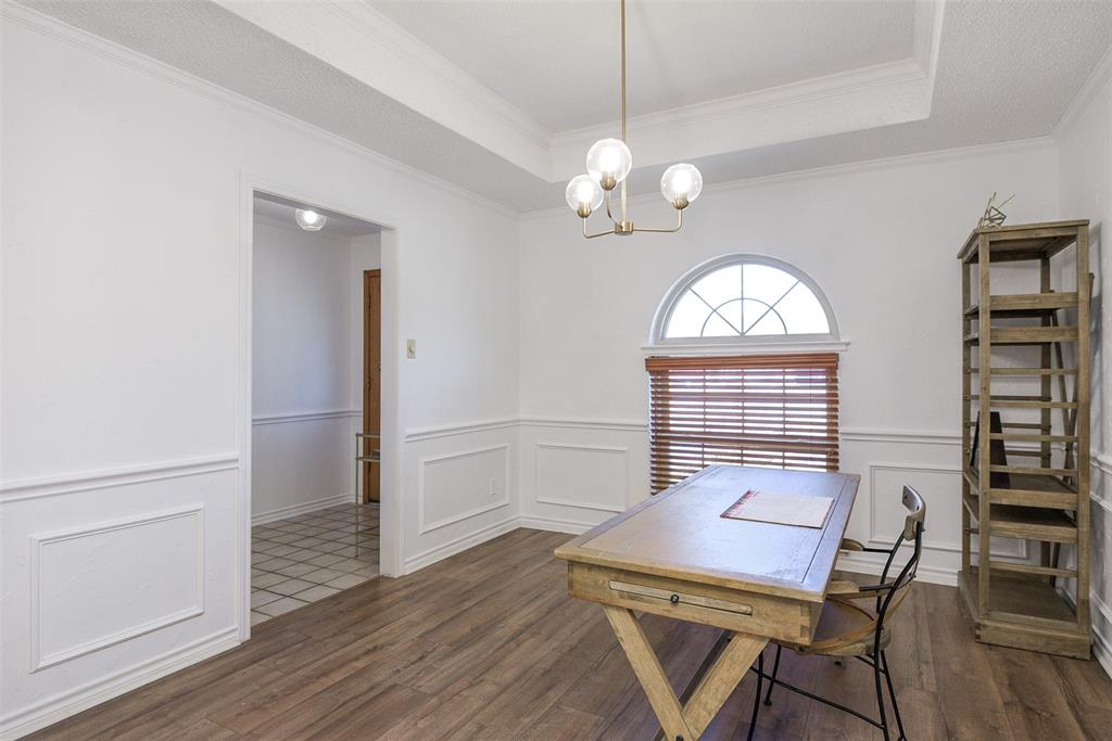 1110 Shady Oak Trail