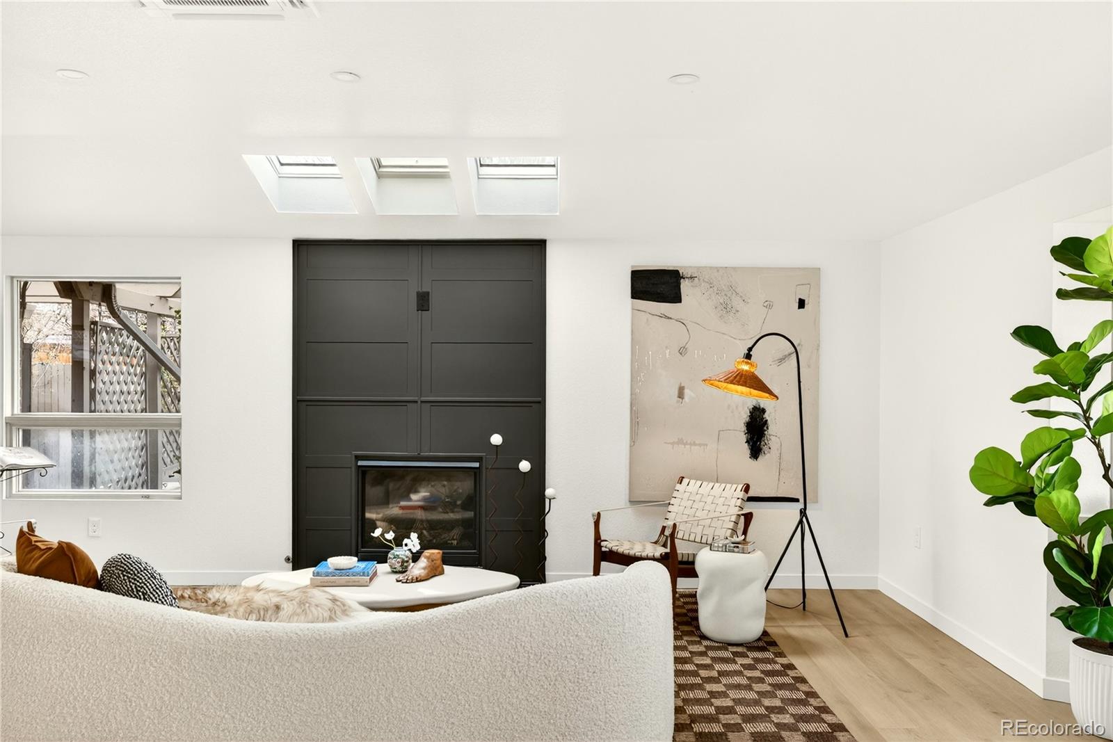 2429 S Leyden Street