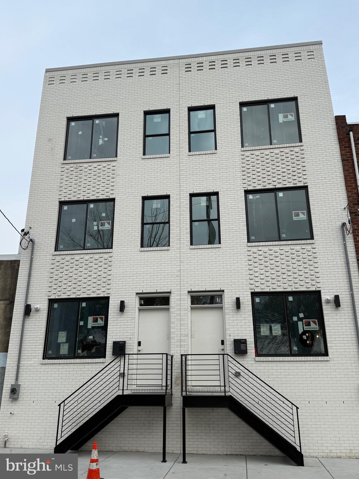 2619 E Huntingdon Street