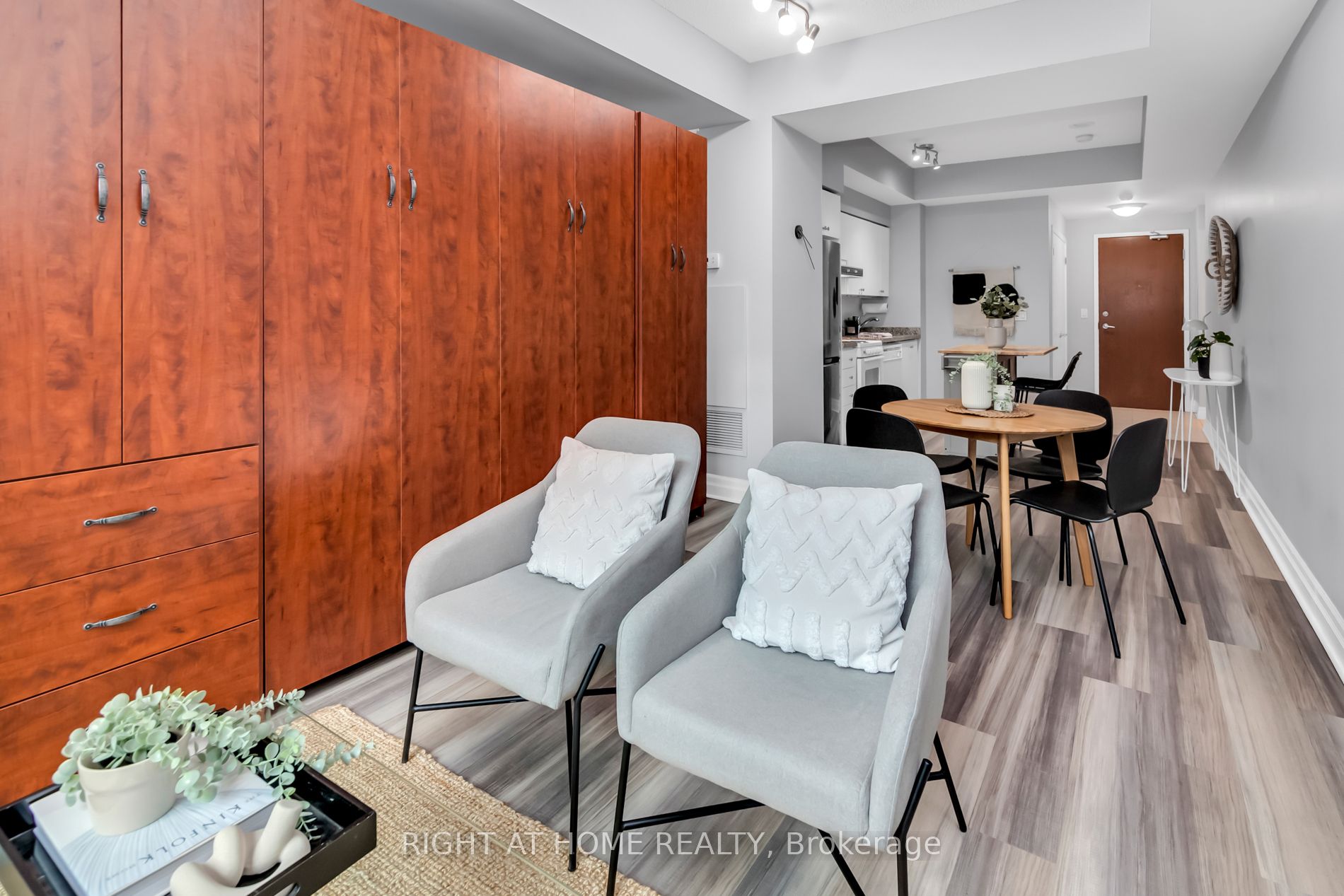 219 Fort York Blvd 721