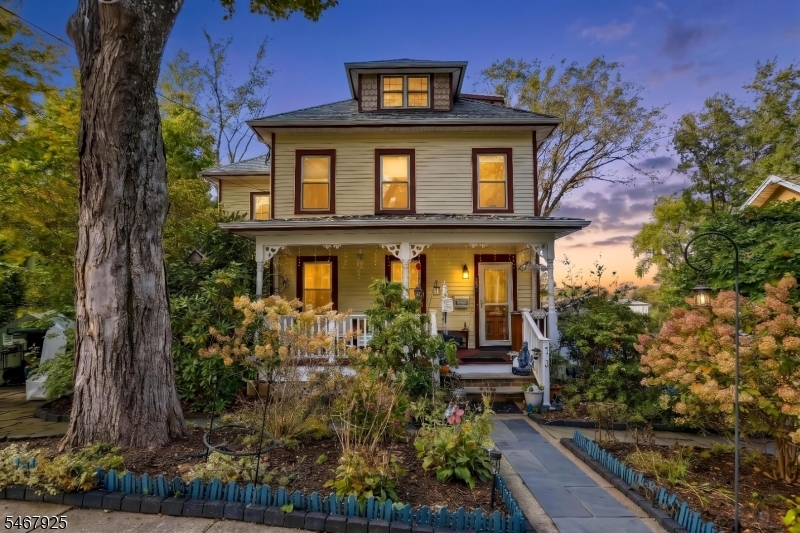 13 Samson Ave