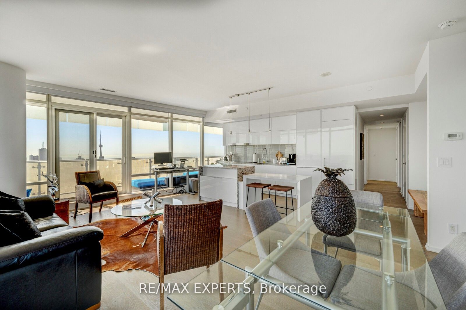 1 Bloor St 7003