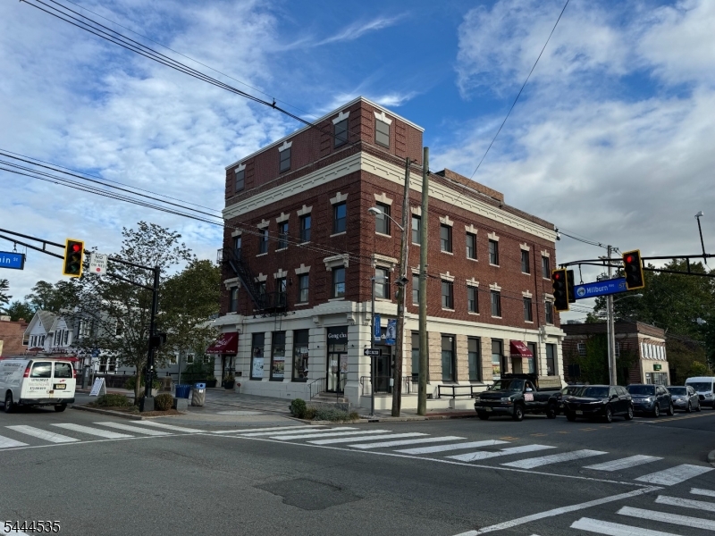 340 Millburn Ave 2A