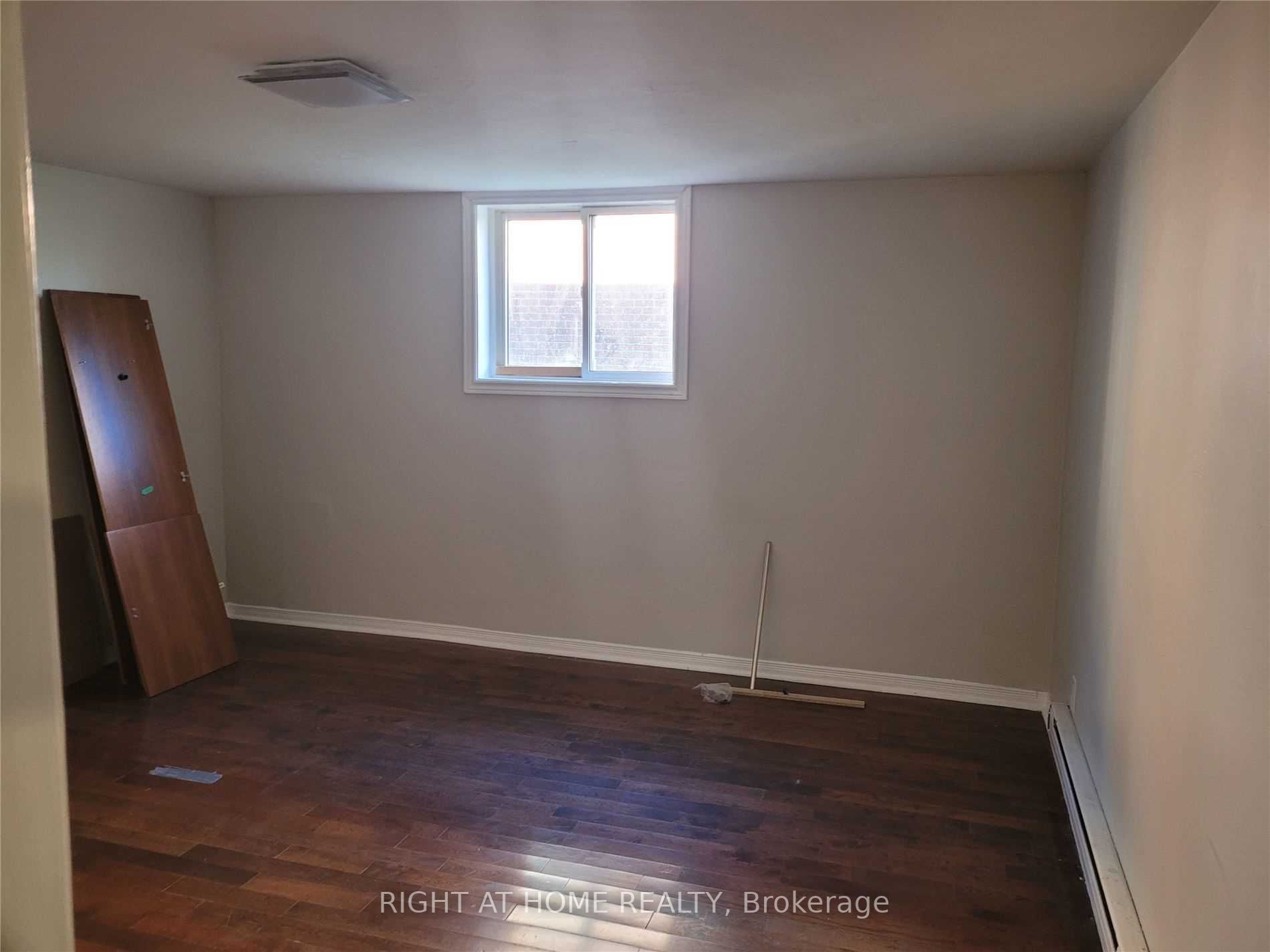 328 Malaga Rd