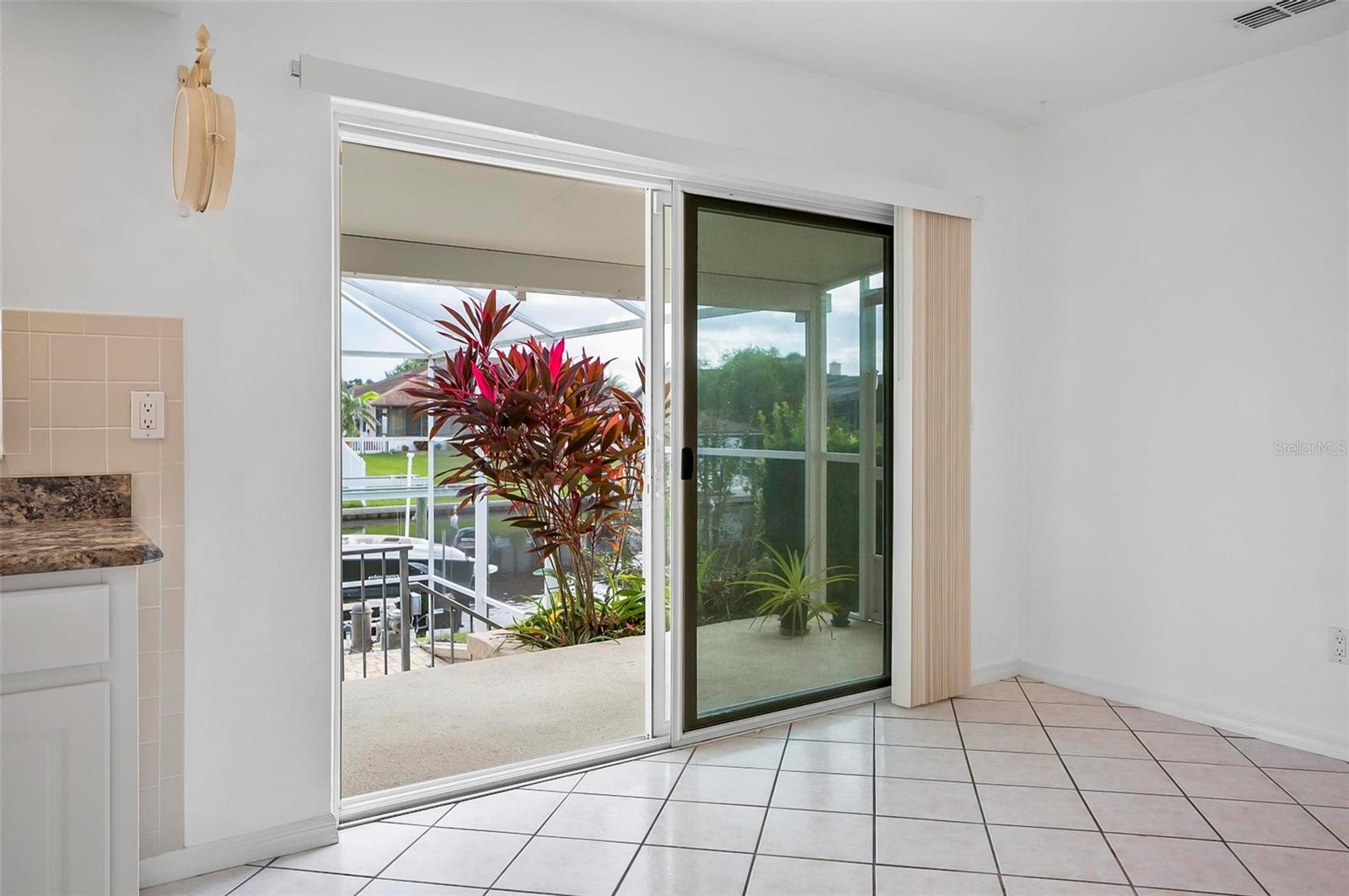 15 Clarendon Court S