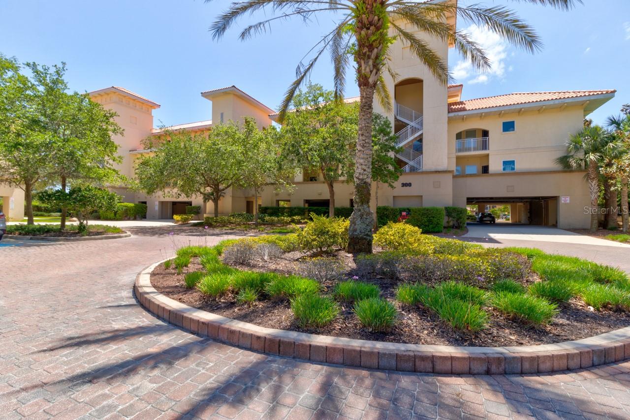 300 Bella Harbor Court 113