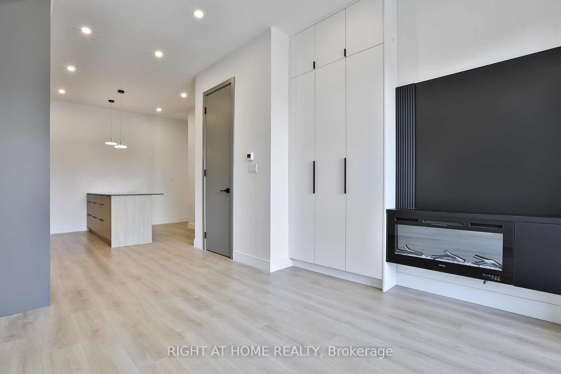 1169 Davenport Rd Unit 2