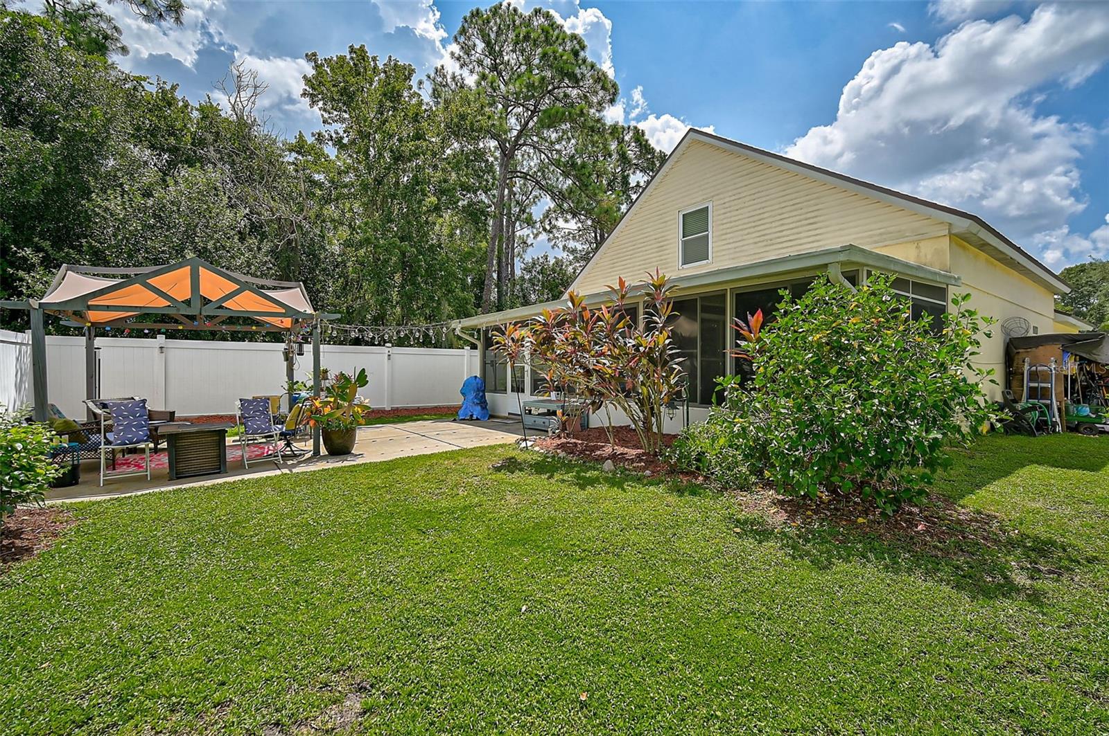 3611 Chinaberry Lane