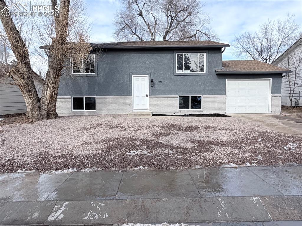 A charming and cozy 4-bedroom, 2-bathroom home featuring a spacious living area on the lower level. Warm, inviting, and perfect for comfortable everyday living.