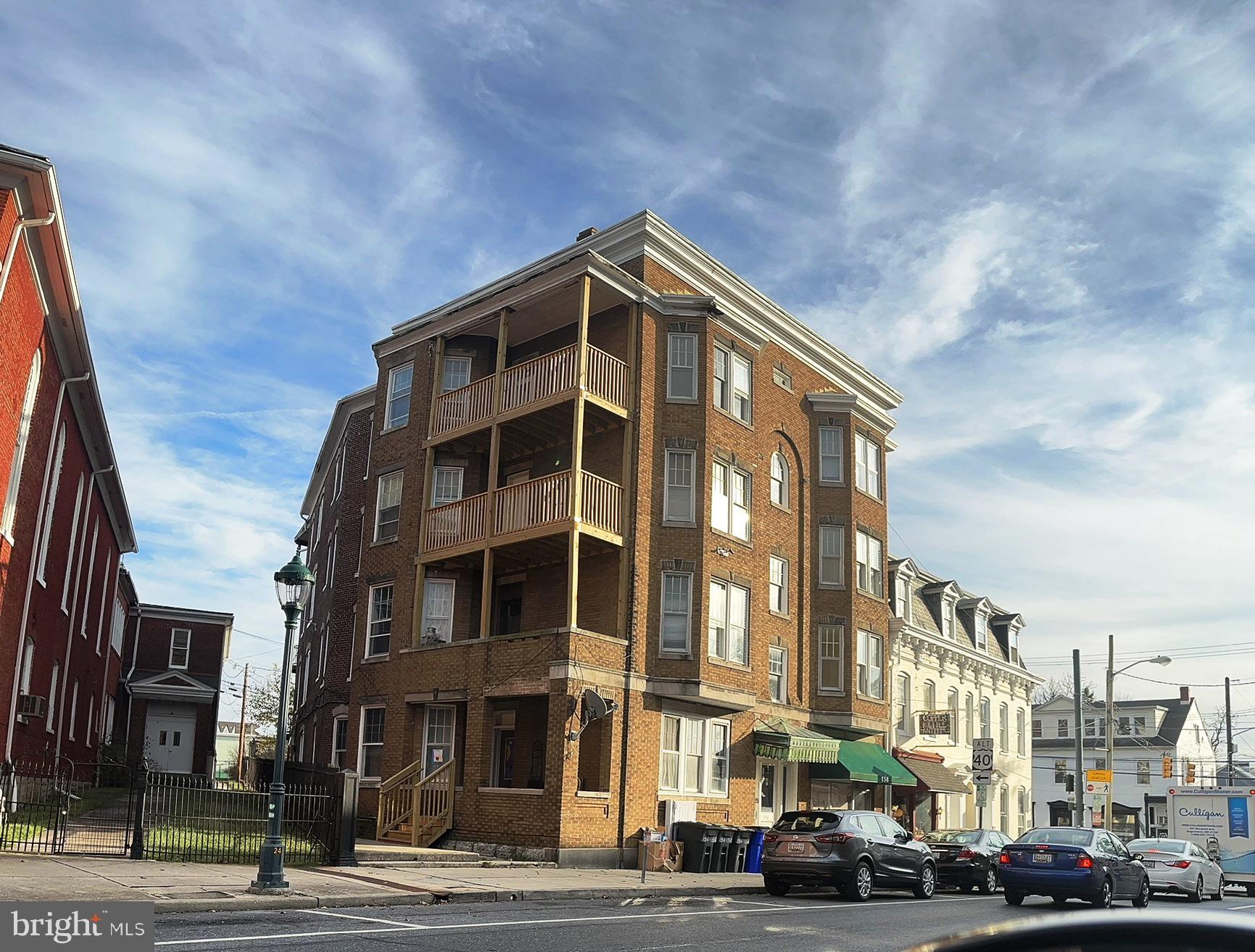 154-158 Potomac