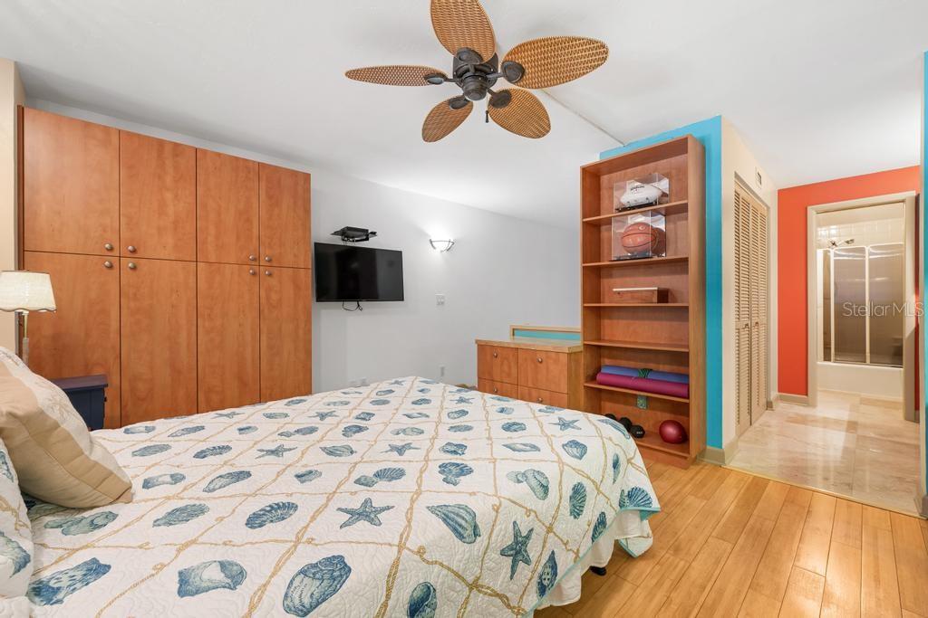 1007 Gulf Drive N 208