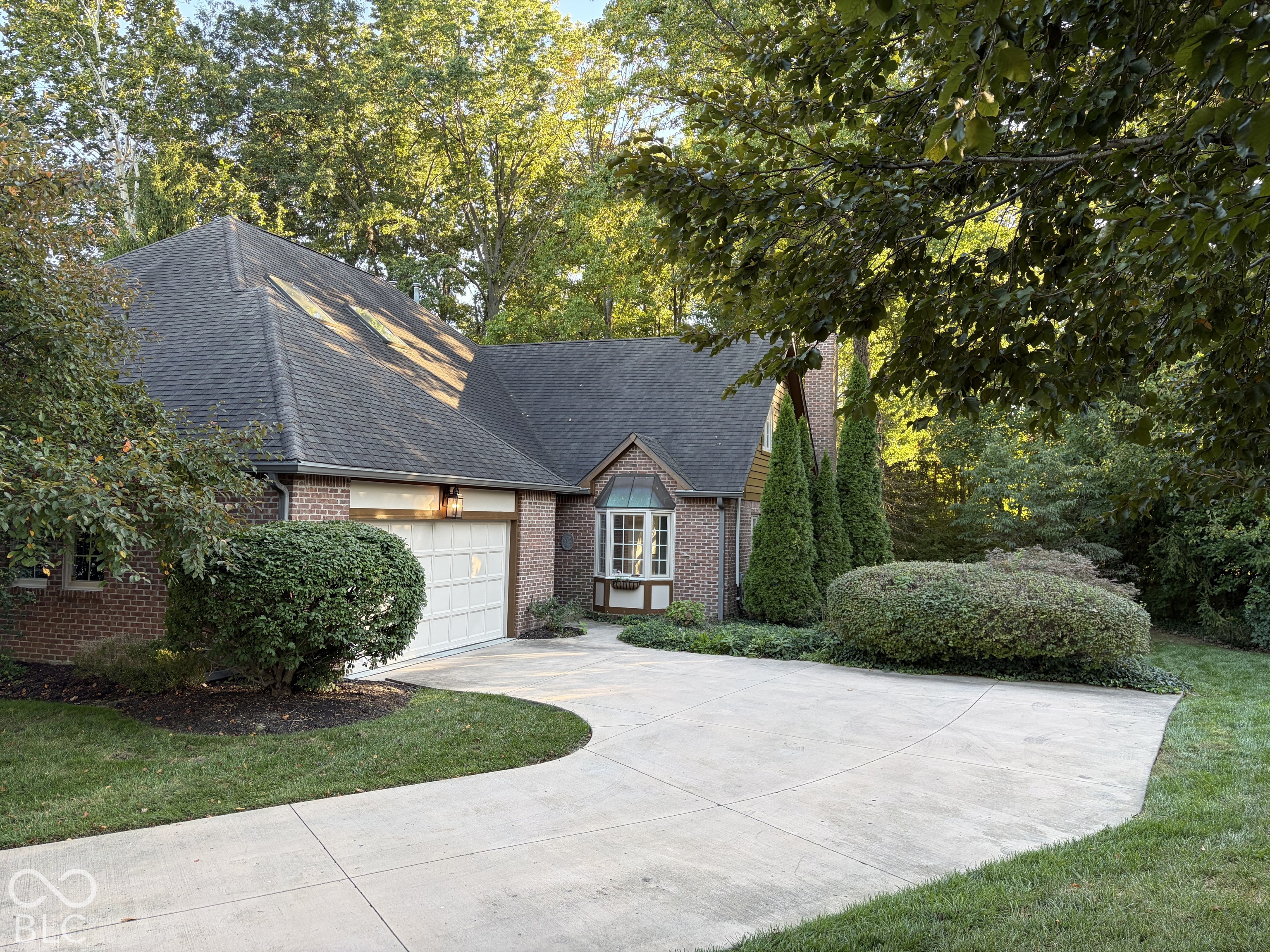 2065 Oldfields Circle South Drive