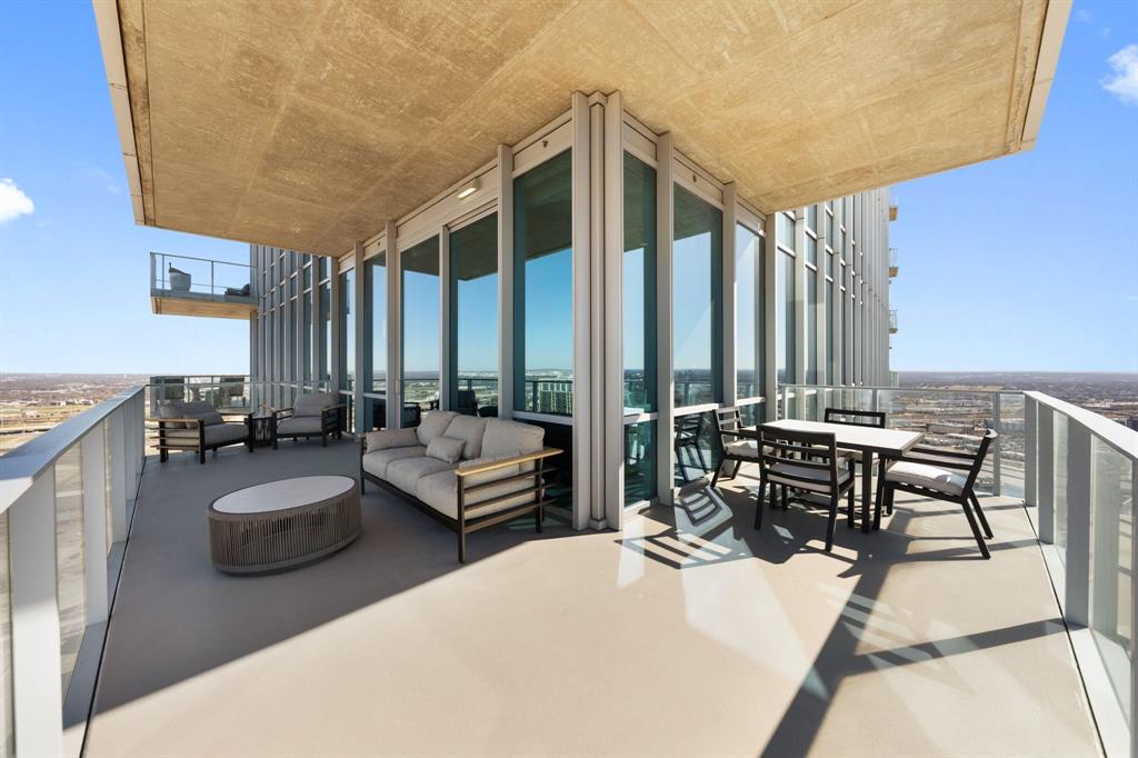 1301 Throckmorton Street 2601