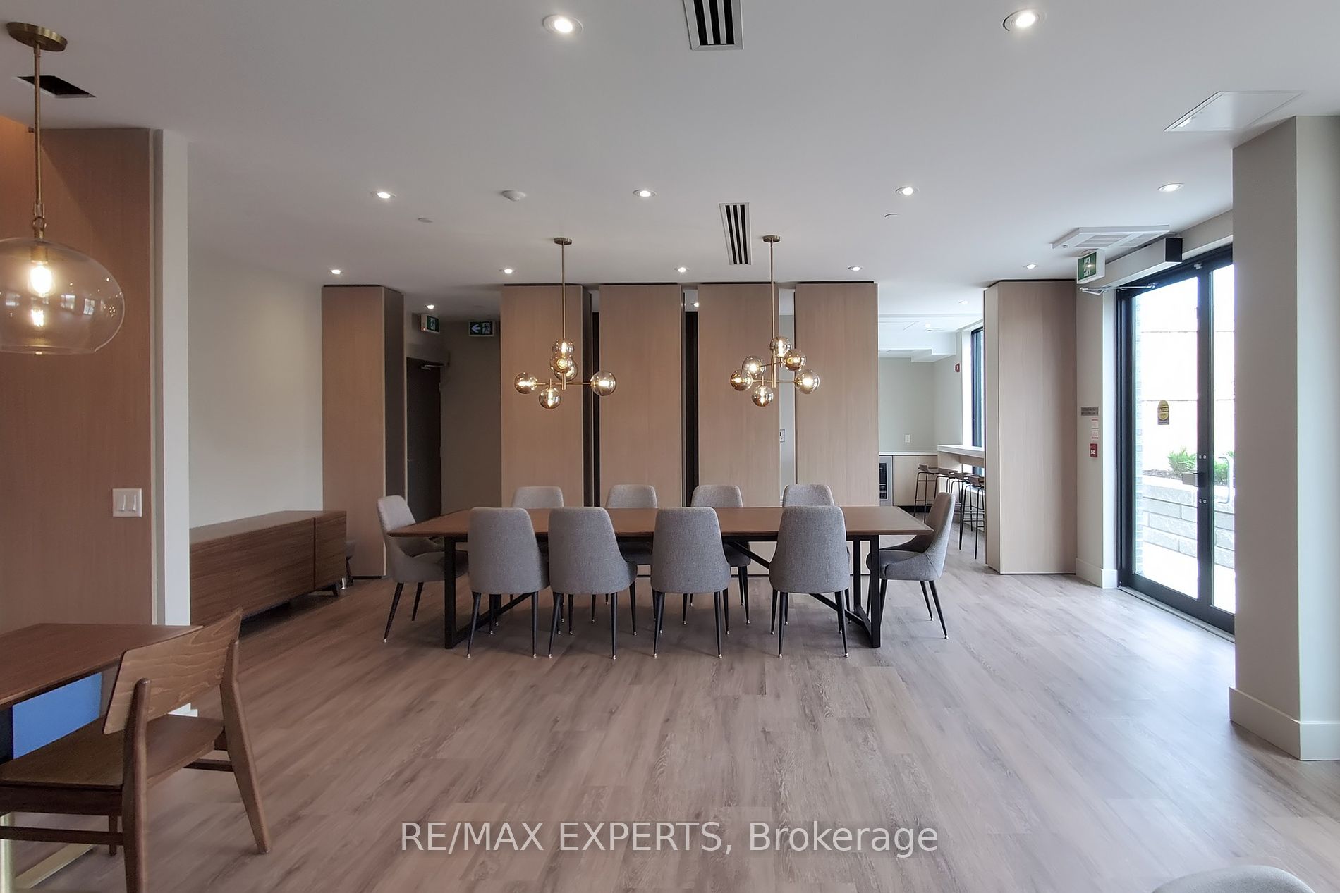 1440 Clarriage Crt 106