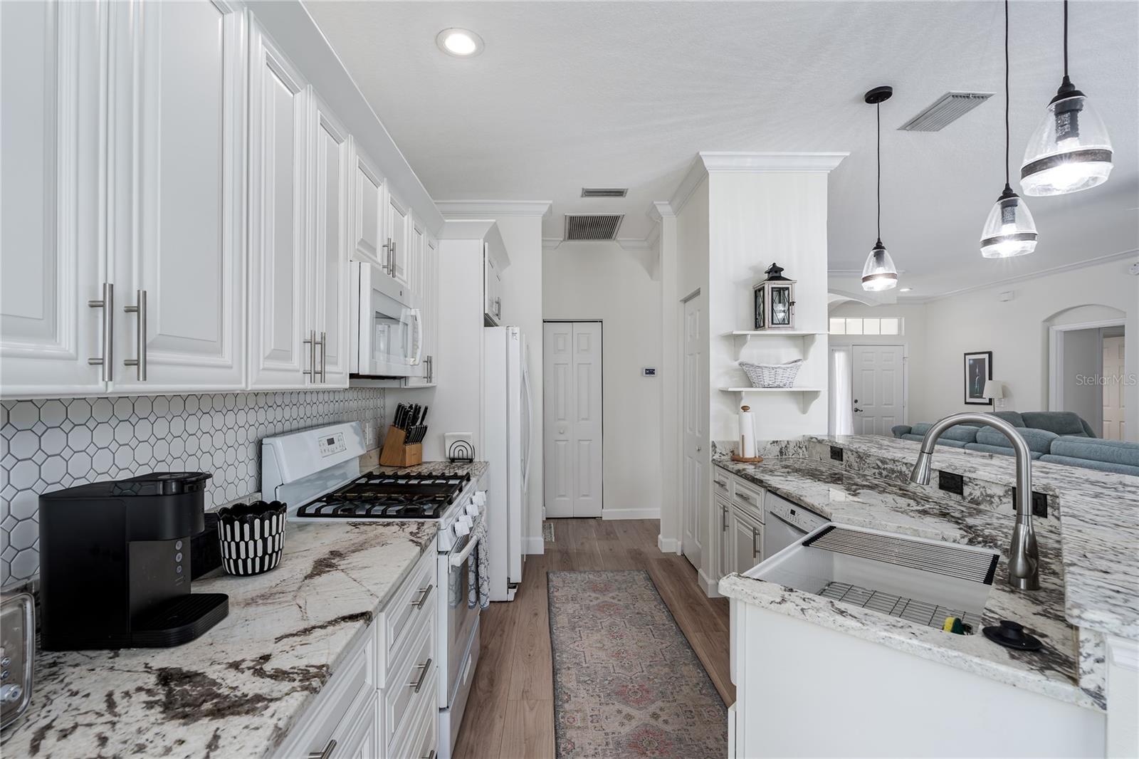 11206 Pine Lilly Place