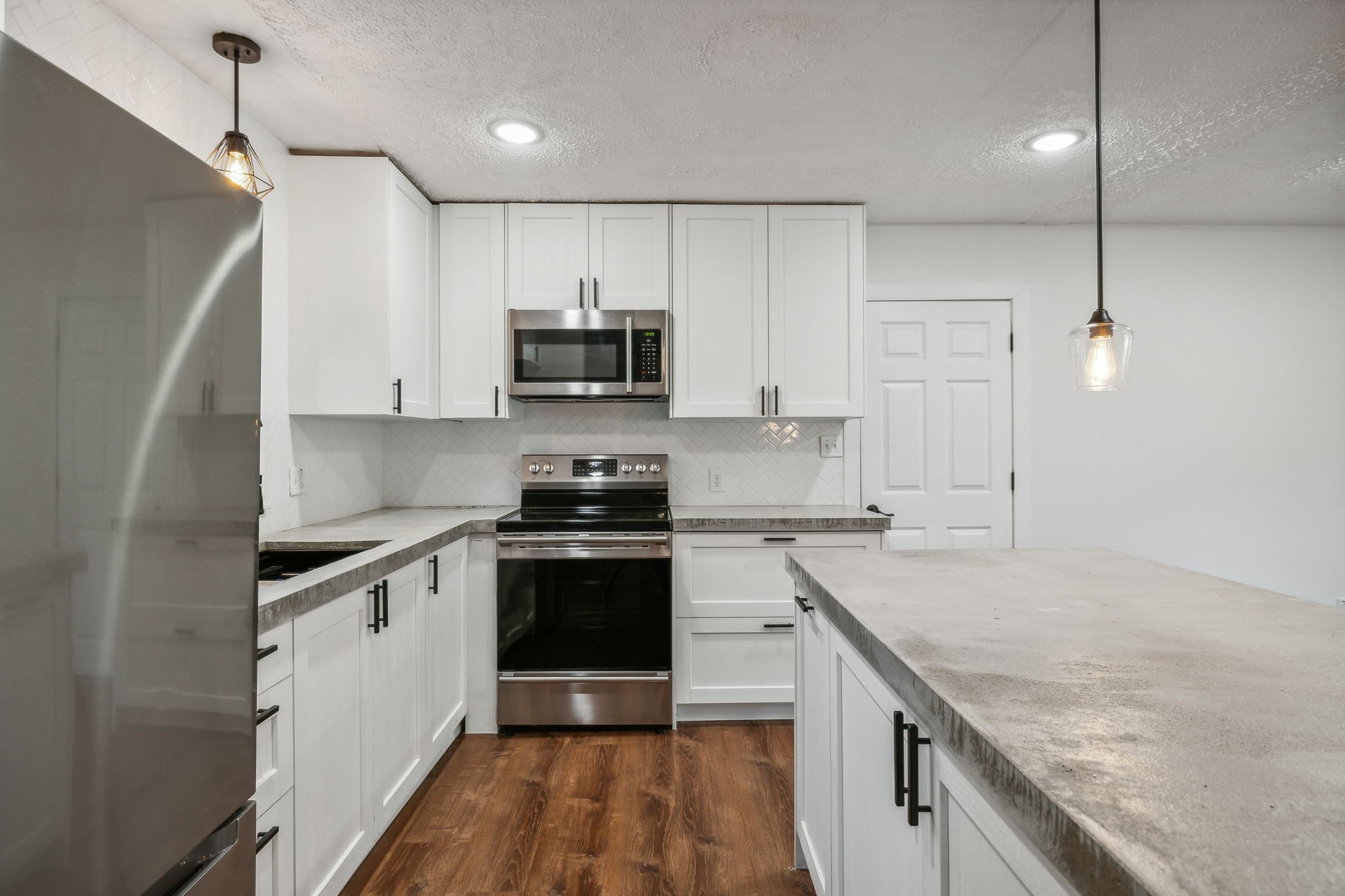 125 Lorraine Dr