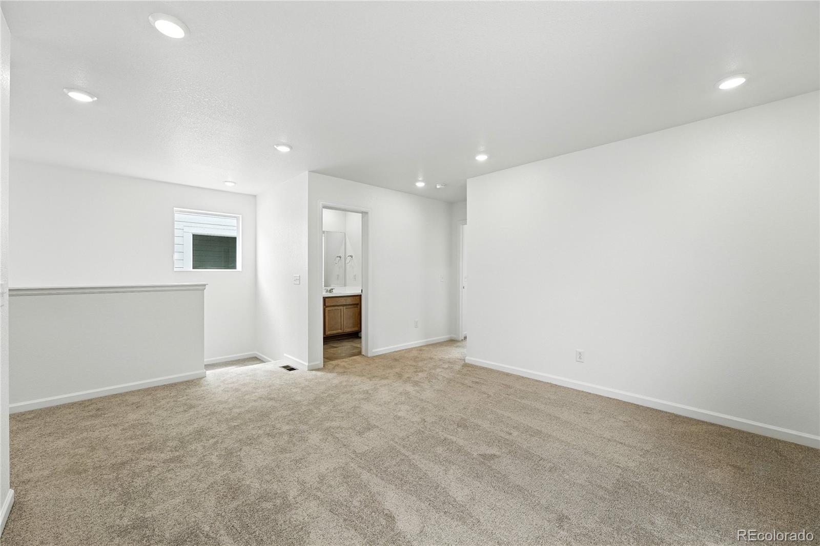 2086 Wagon Wheel Aly