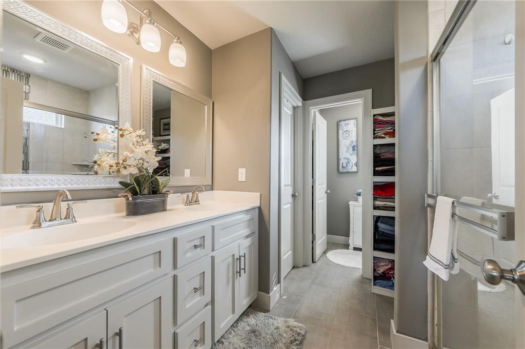 11301 N Bristol Avenue