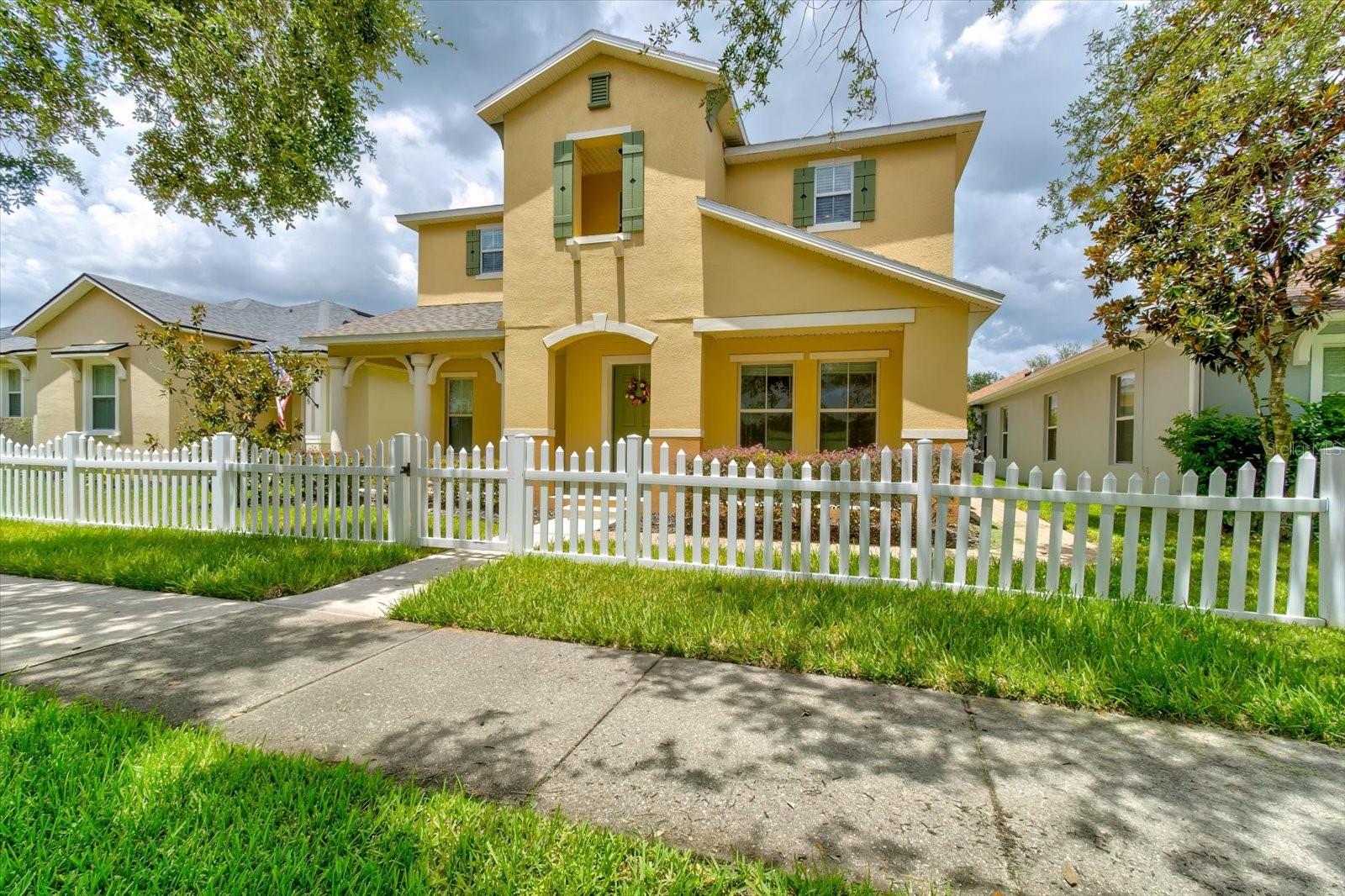 2463 Lacerta Drive