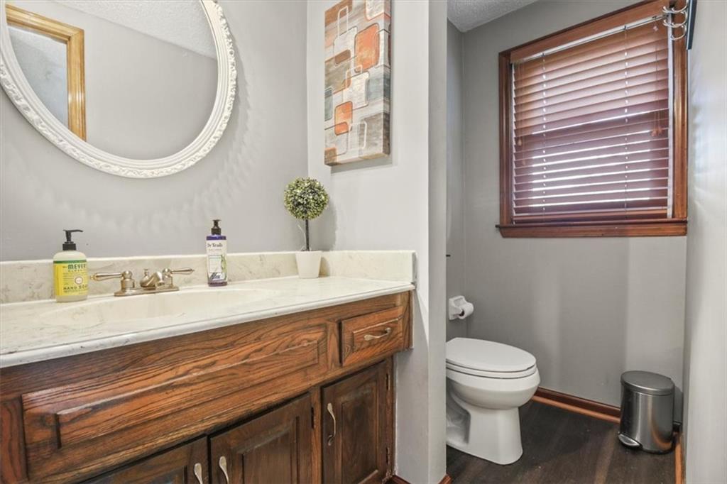 5521 NW Seminole Drive