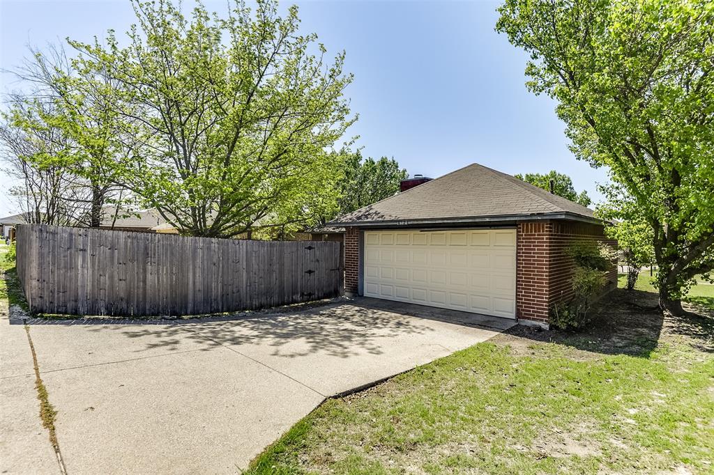 612 Inglewood Trail