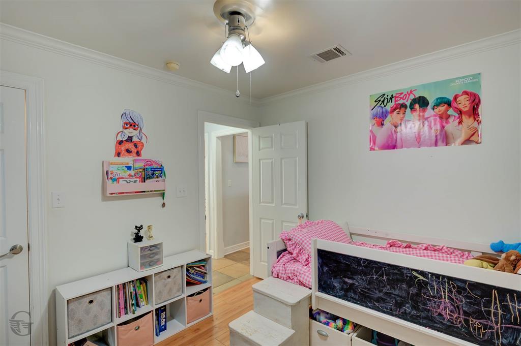 5861 Bluebonnett Drive