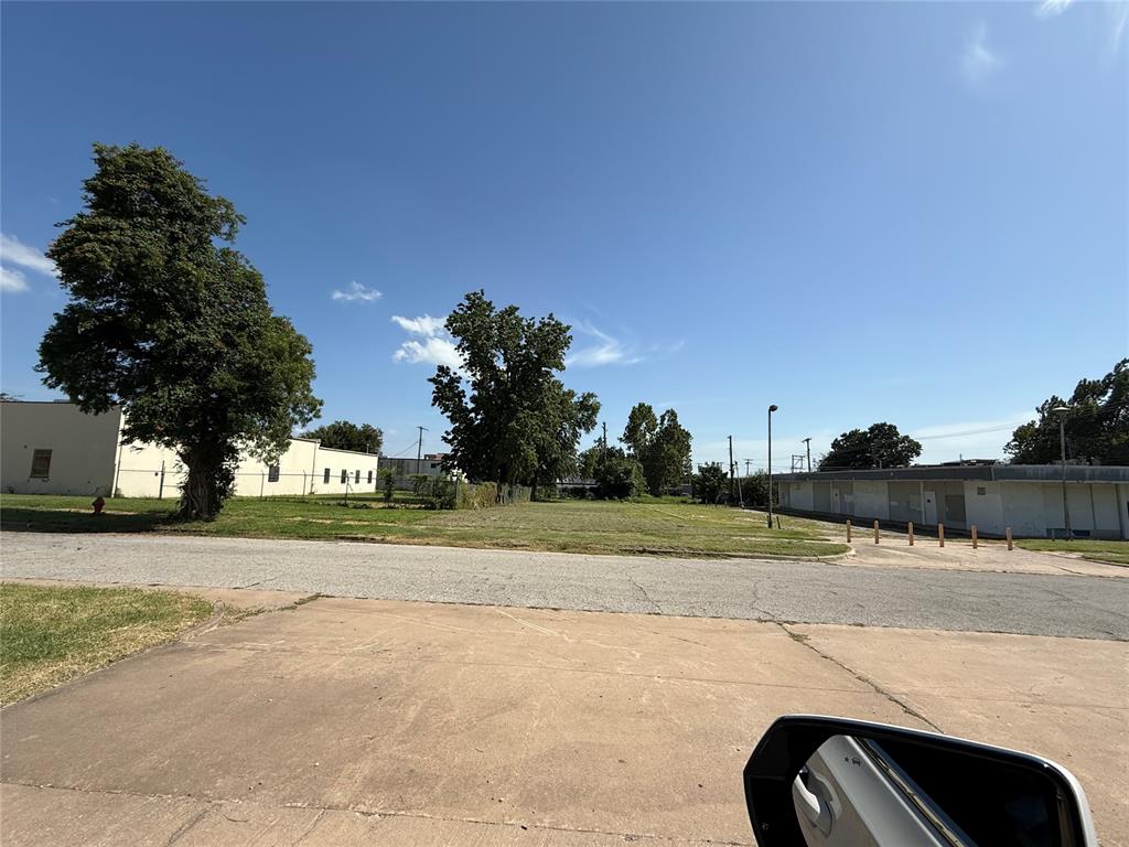 Don’t miss this rare opportunity to build in the heart of Oklahoma City! Located just minutes from Midtown, the Plaza District, and Downtown, this vacant lot offers the perfect canvas for your dream home or next investment project. Surrounded by ongoing revitalization and new construction, the area is rapidly growing and full of potential. With convenient access to restaurants, shopping, parks, and major highways, this location offers urban convenience. Utilities available at the street. Whether you’re a builder, investor, or future homeowner, this lot is ready for your vision. Drive by today and imagine the possibilities!