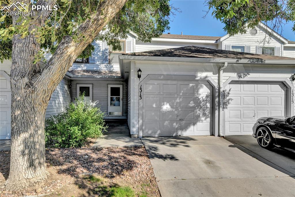 1313 Firefly Circle