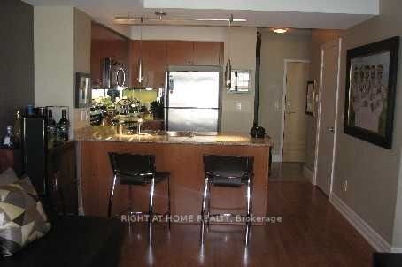 8 Scollard St 1110