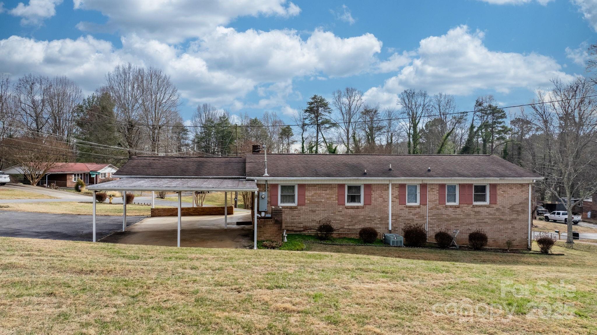 902 Greenwood Place