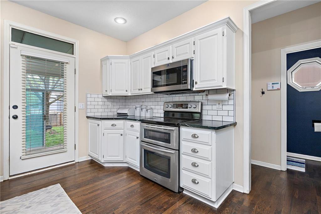 9407 W 124th Terrace