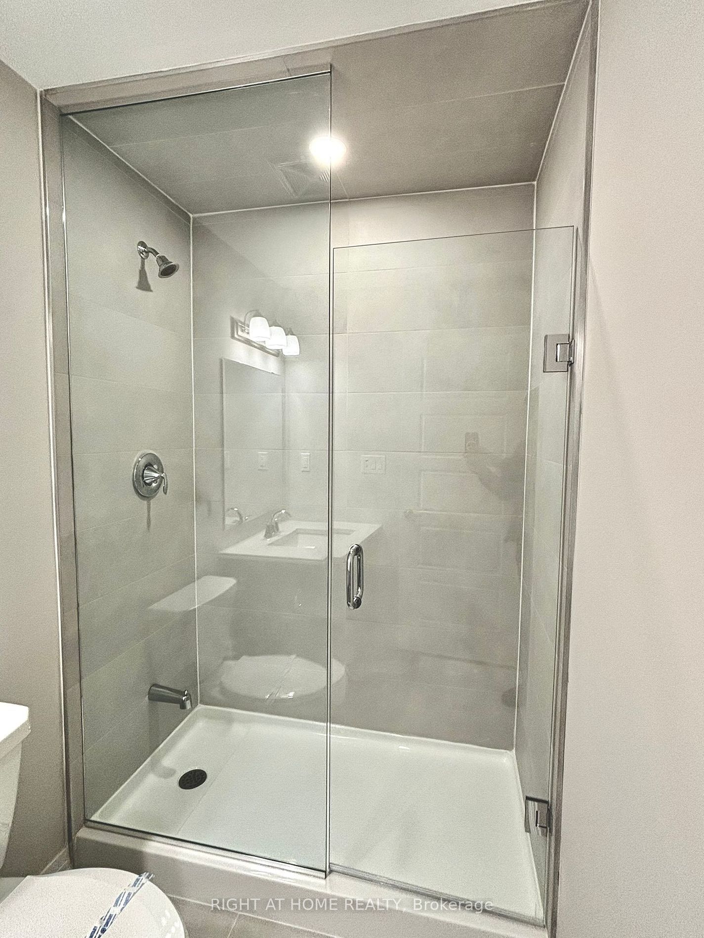 3285 Carding Mill Tr 301