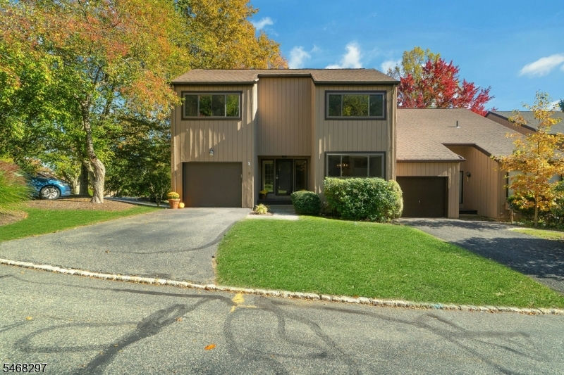 2 Sycamore Ln