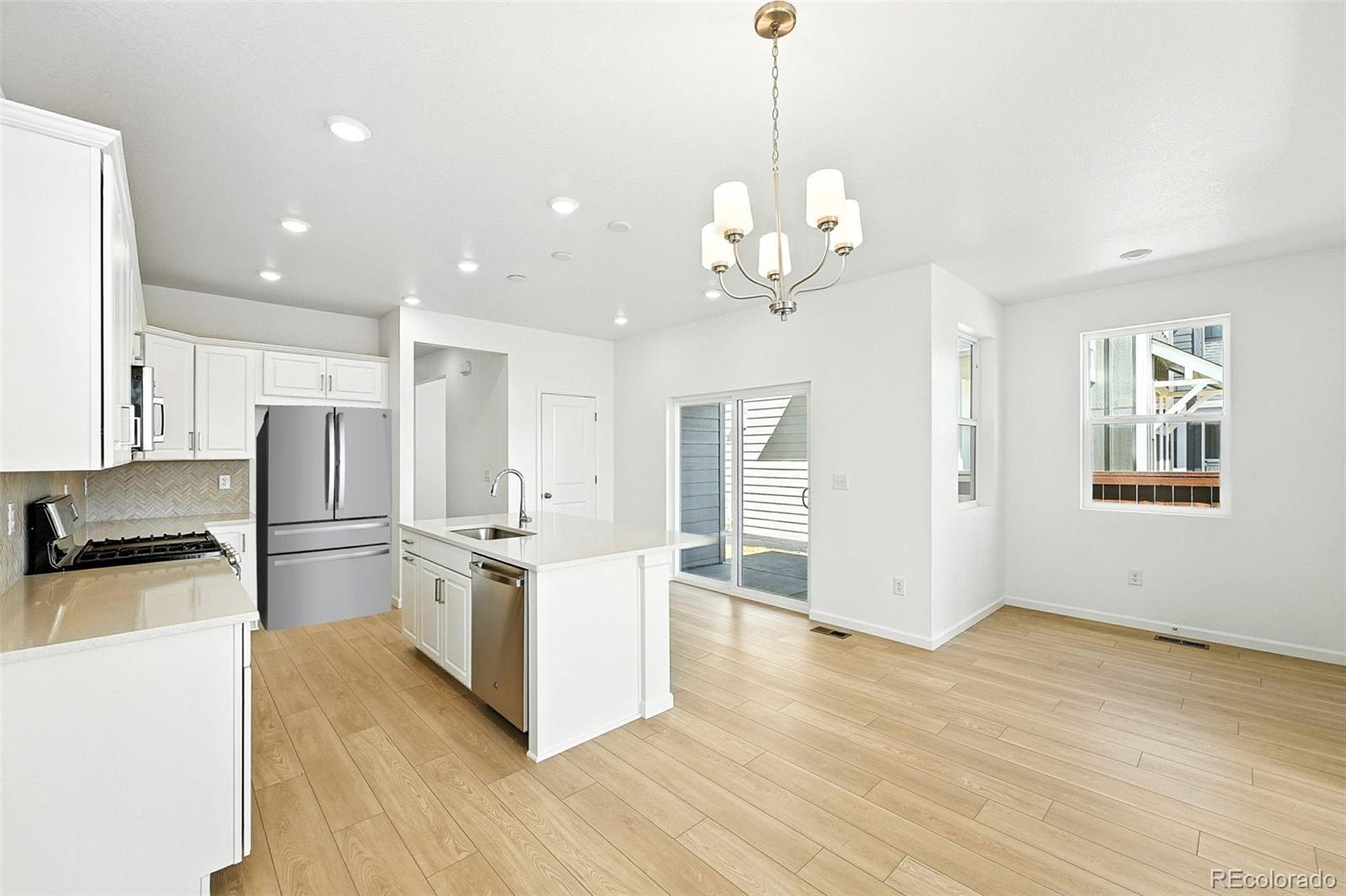 2102 Wagon Wheel Aly