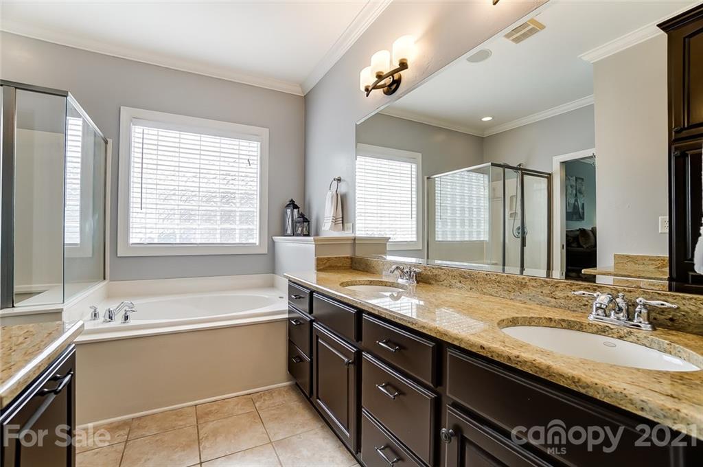 12058 Pelican Court