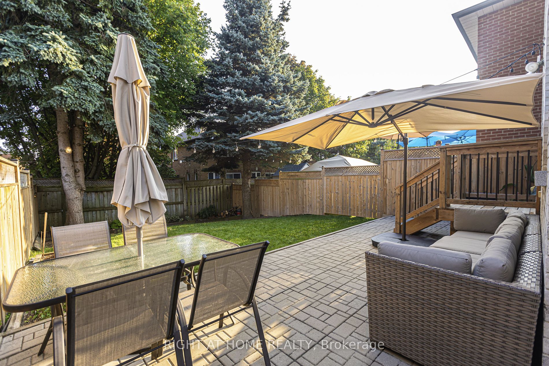 142 Maberley Cres