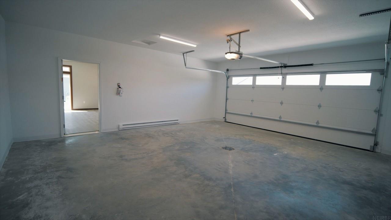 810 Parkside Lane