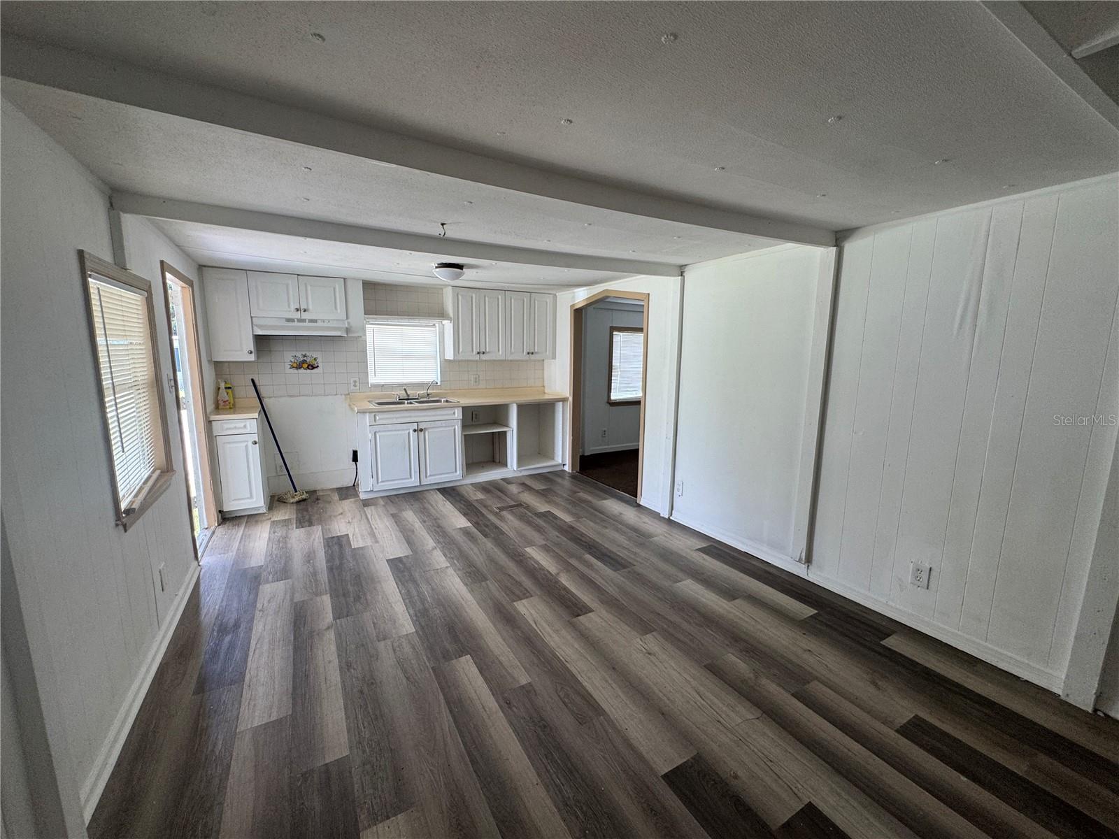 2115 Bailey Road