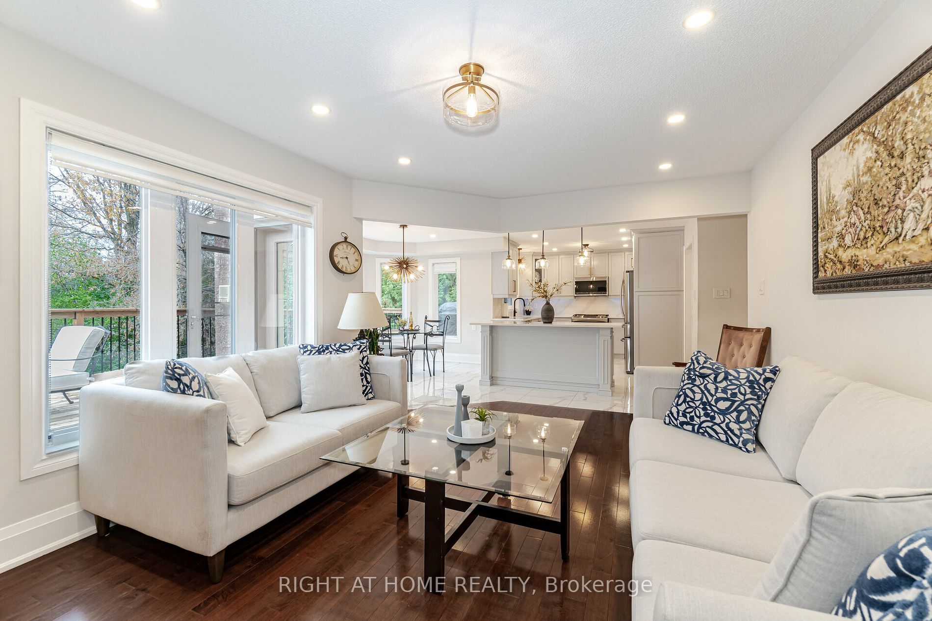 789 College Manor Dr