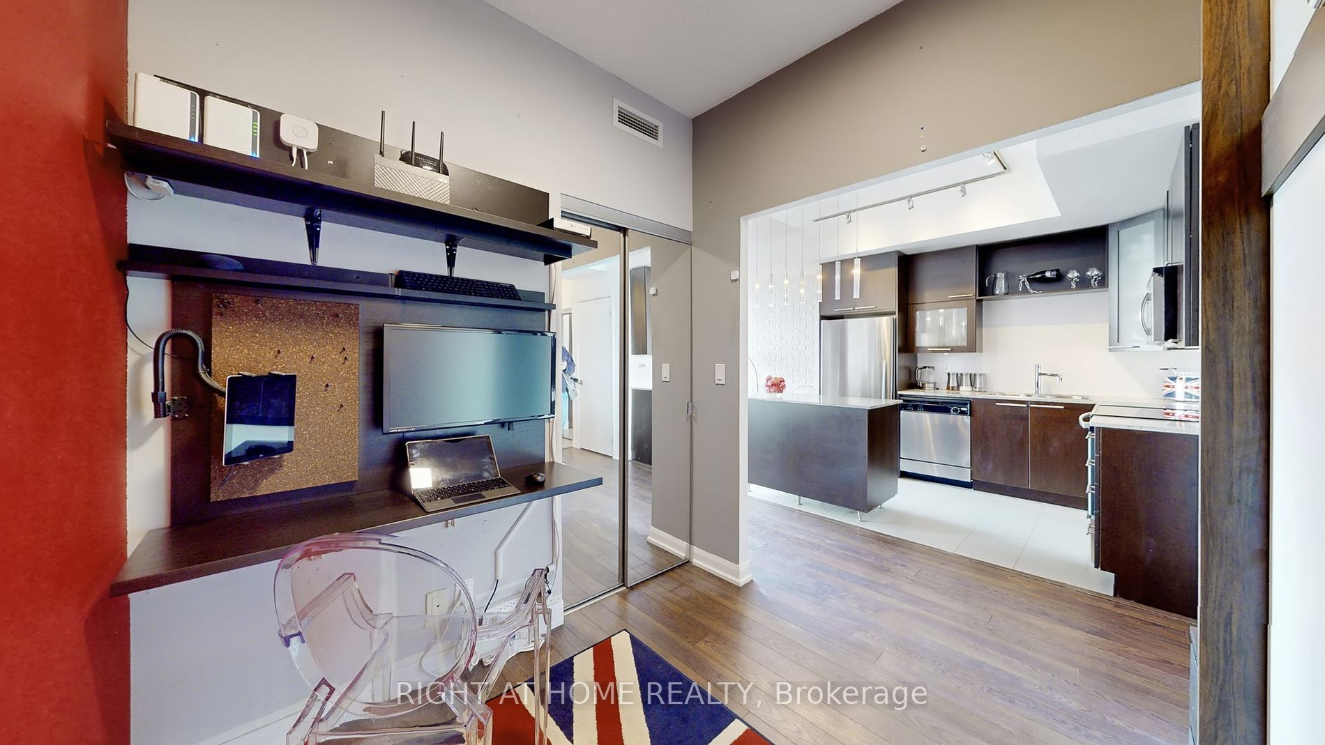 500 Sherbourne St 2604