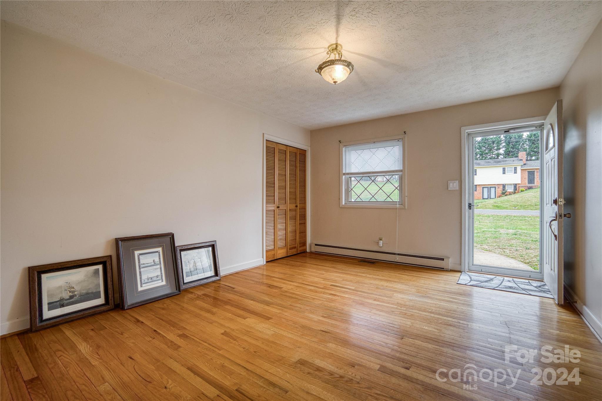 2559 Sweetbriar Circle
