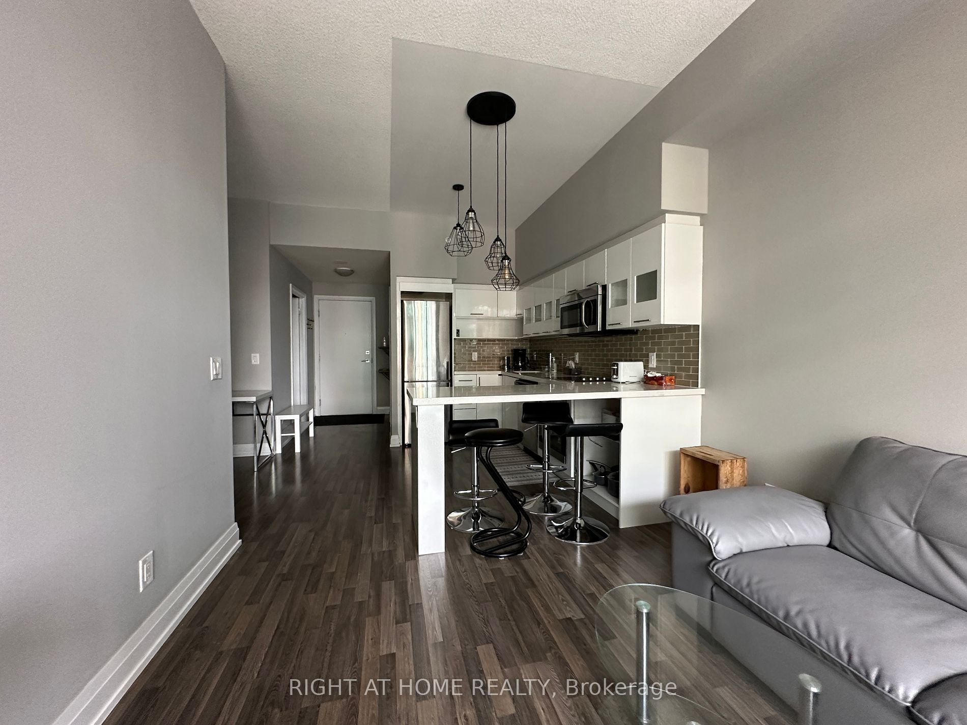 555 Wilson Ave 615E