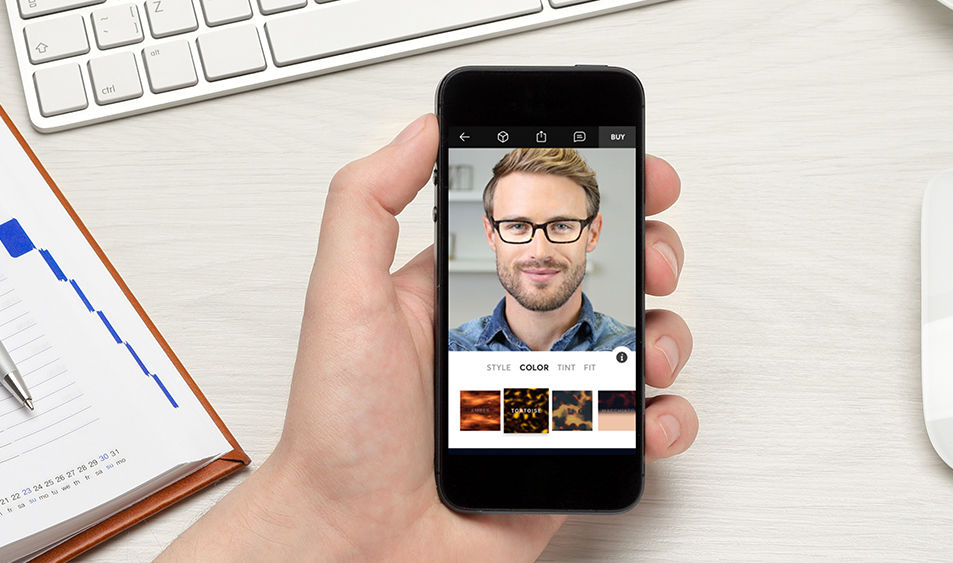 An iOS App Helps in Buying the Custommade Glasses Us