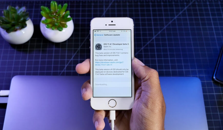 Apple、USB-Cとの戦いで敗北を認める