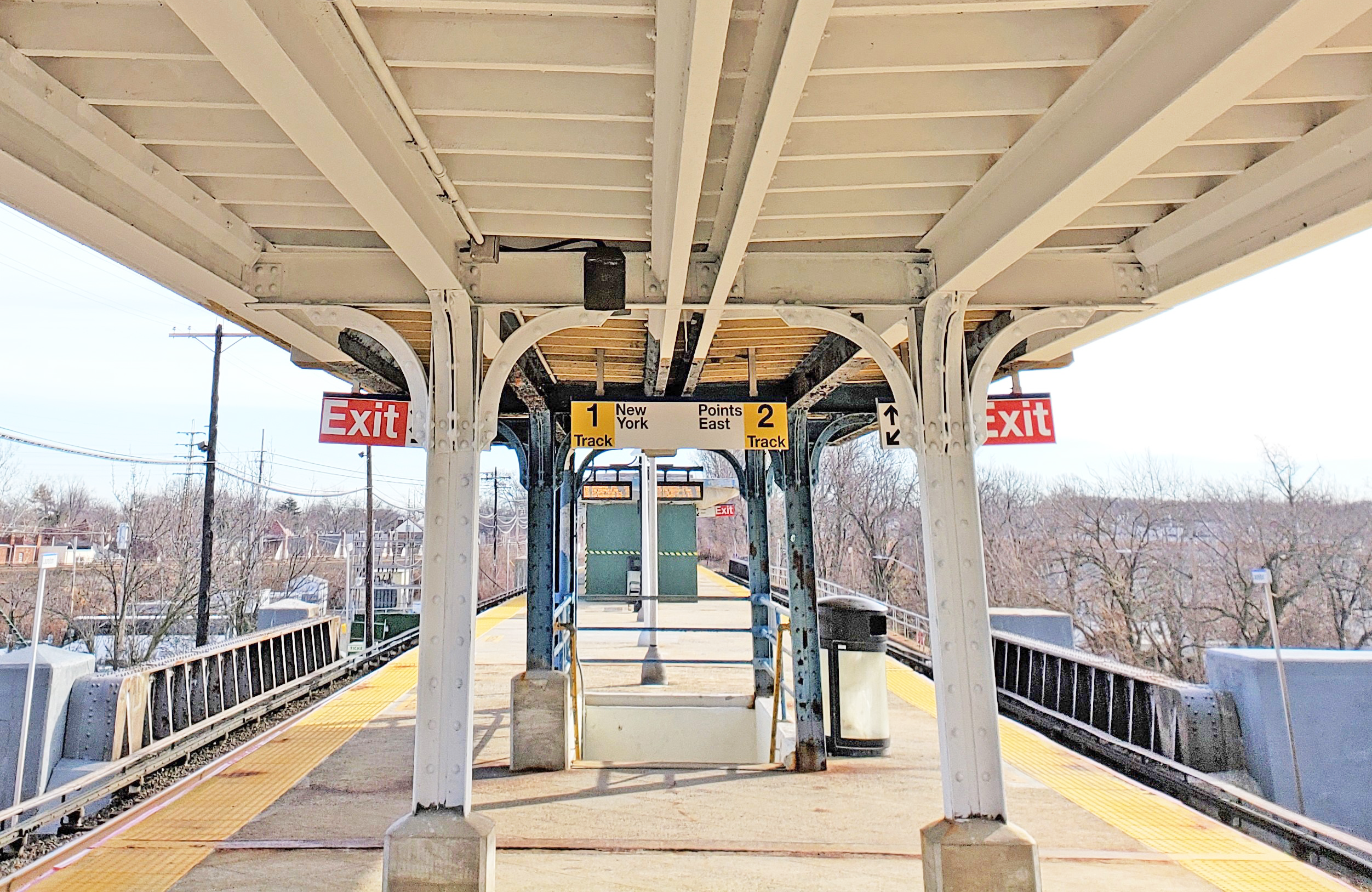Laurelton Station - 03-12-19