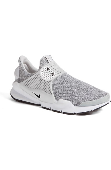 NIKE Sock Dart Sneaker (Women)